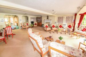 COMMUNAL LOUNGE- click for photo gallery